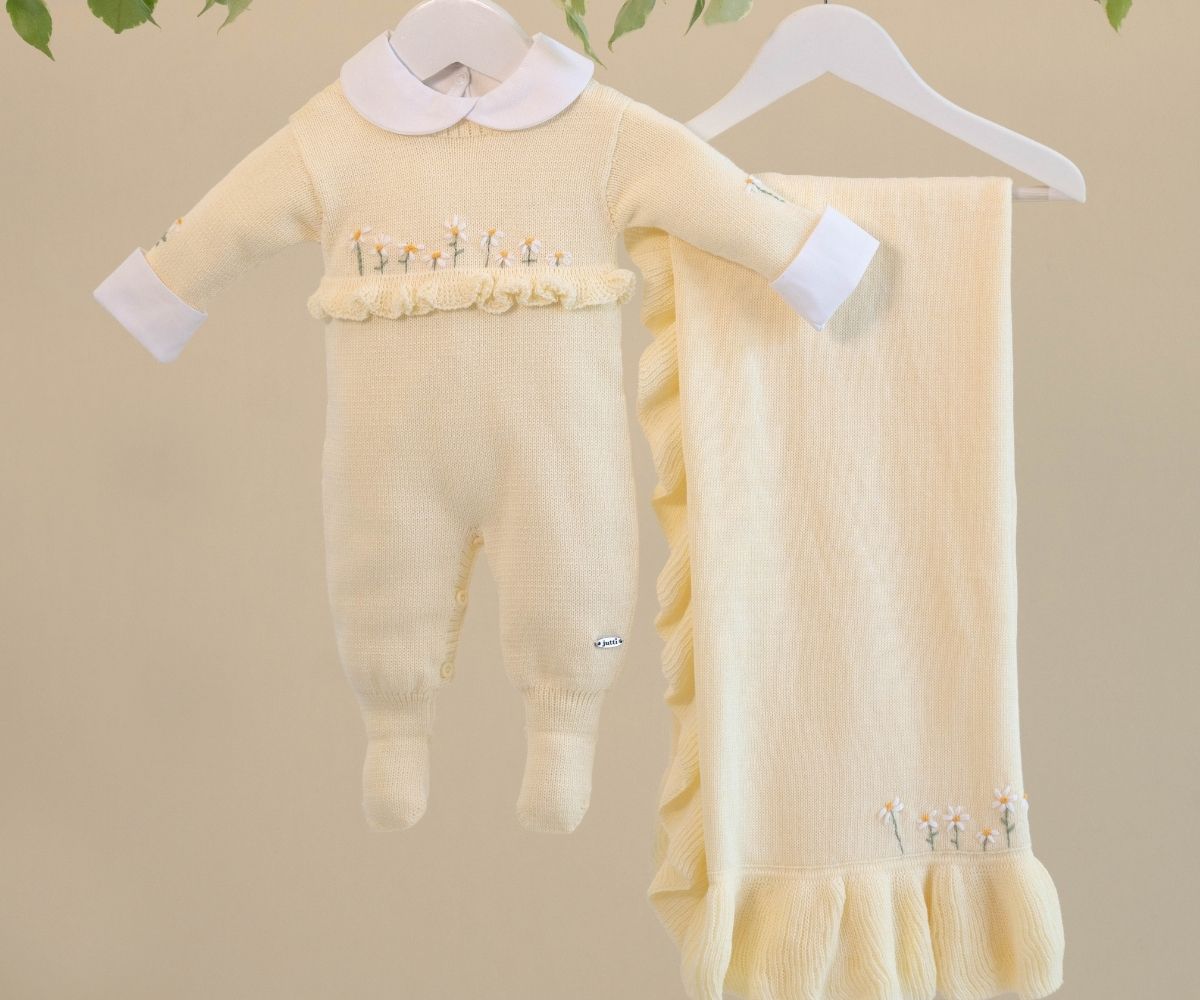 Daisy Newborn Set