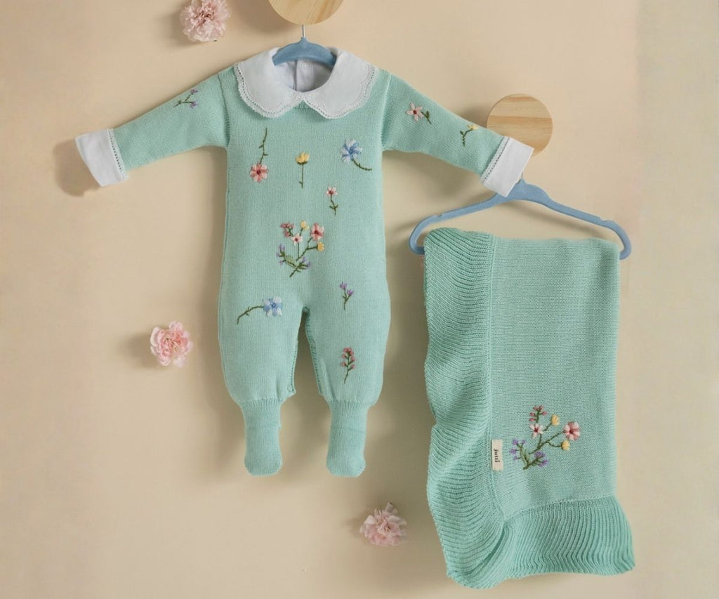 Aurora Newborn Set